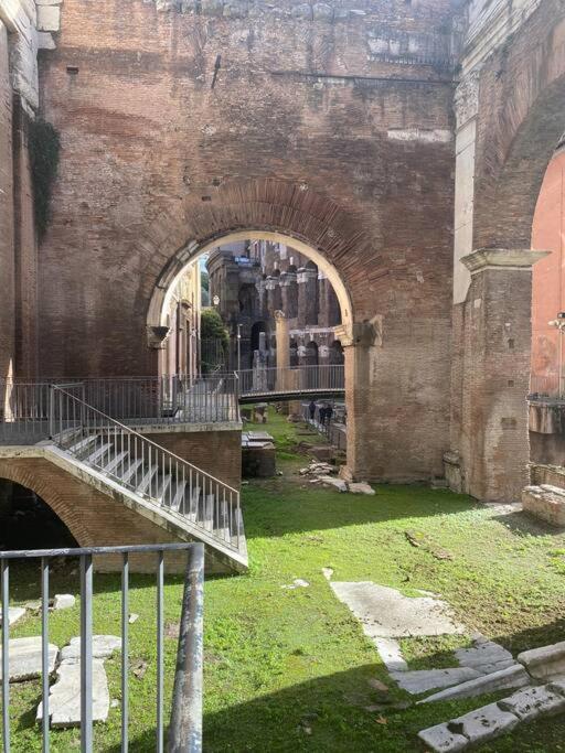 Apartment Over The Ruins